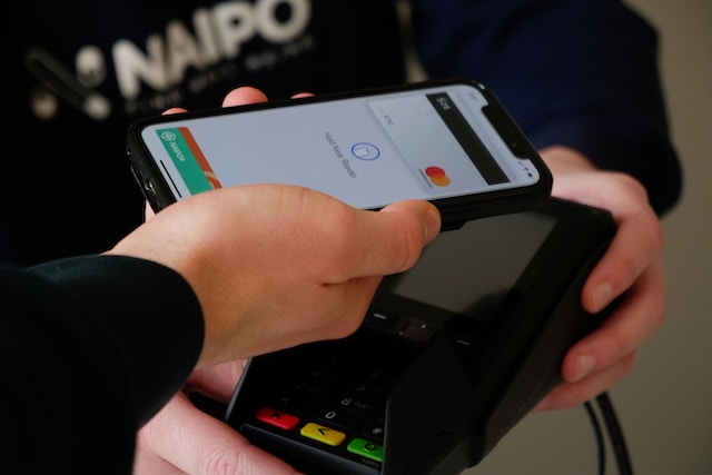 Tech Innovations in Payment Systems: A Cashless Future