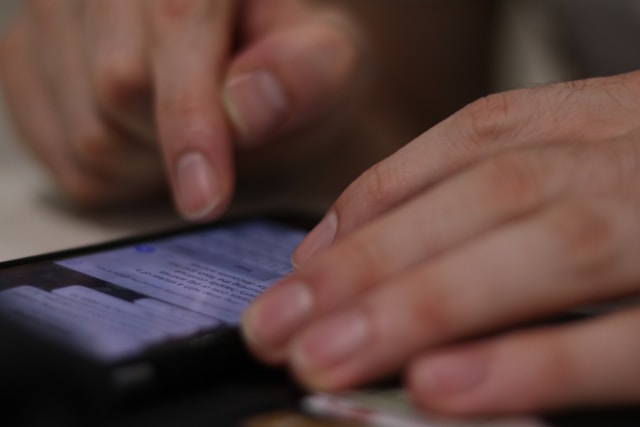 How to Set Up SMS Monitoring on Someone's Android Devices?