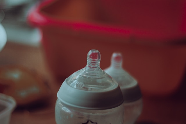 How to Sterilize Baby Bottles Safely During UAE’s Hot Summer Months