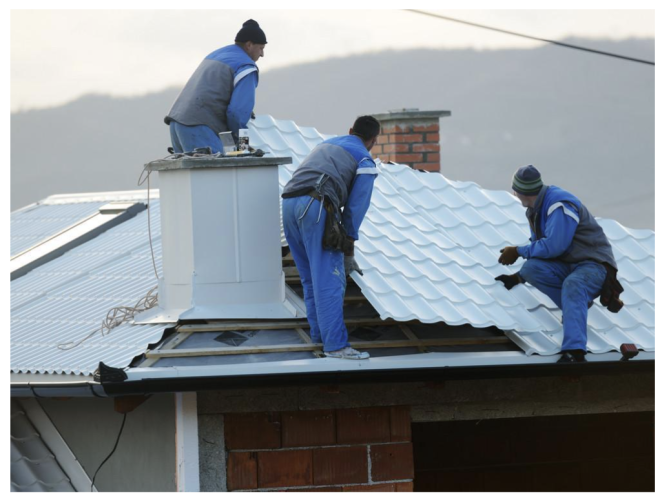 The Rise of Metal Roofing: Longevity and Replacement Trends in U.S. Homes