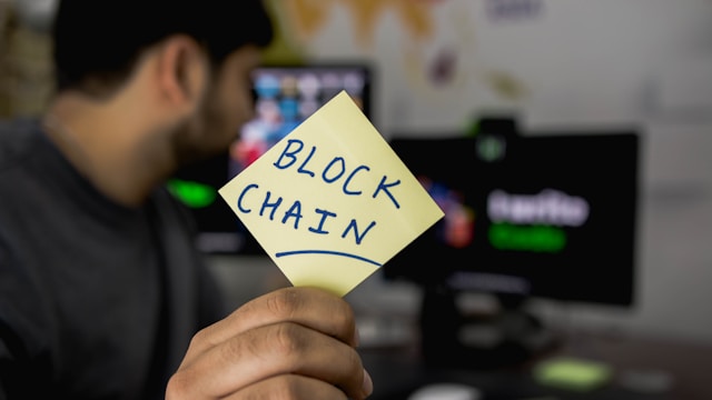 Compare Blockchain and Traditional Development to Understand Key Differences