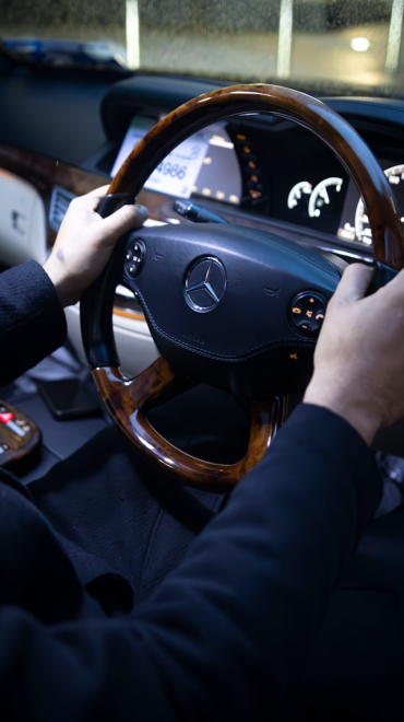 The ROI of a Professional Airport Chauffeur for Corporate Travel
