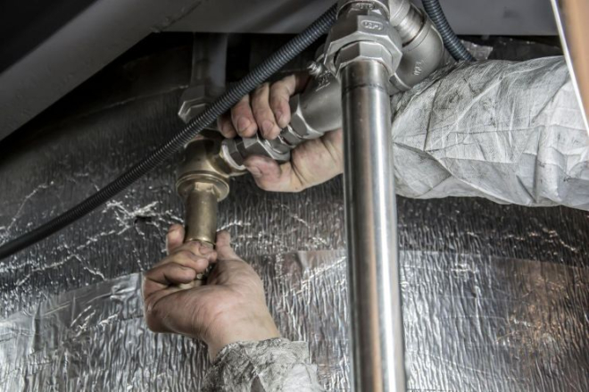Why Do Pipes Suddenly Burst?