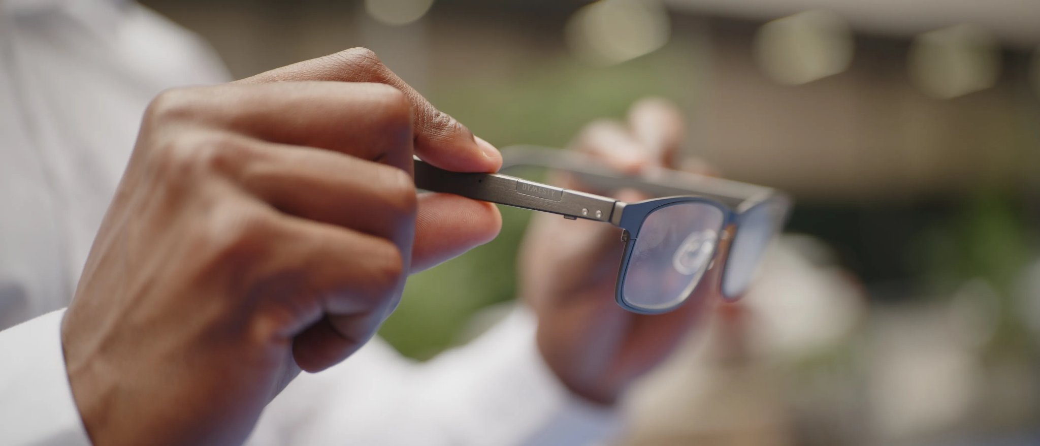 Smart Glasses for Work: Useful Tool or Unnecessary Distraction?